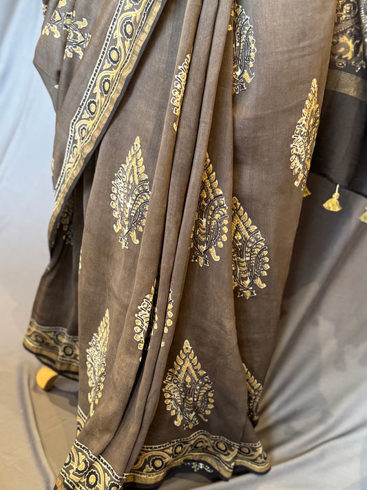 Ajrakh Chanderi Handblock Saree-Grey