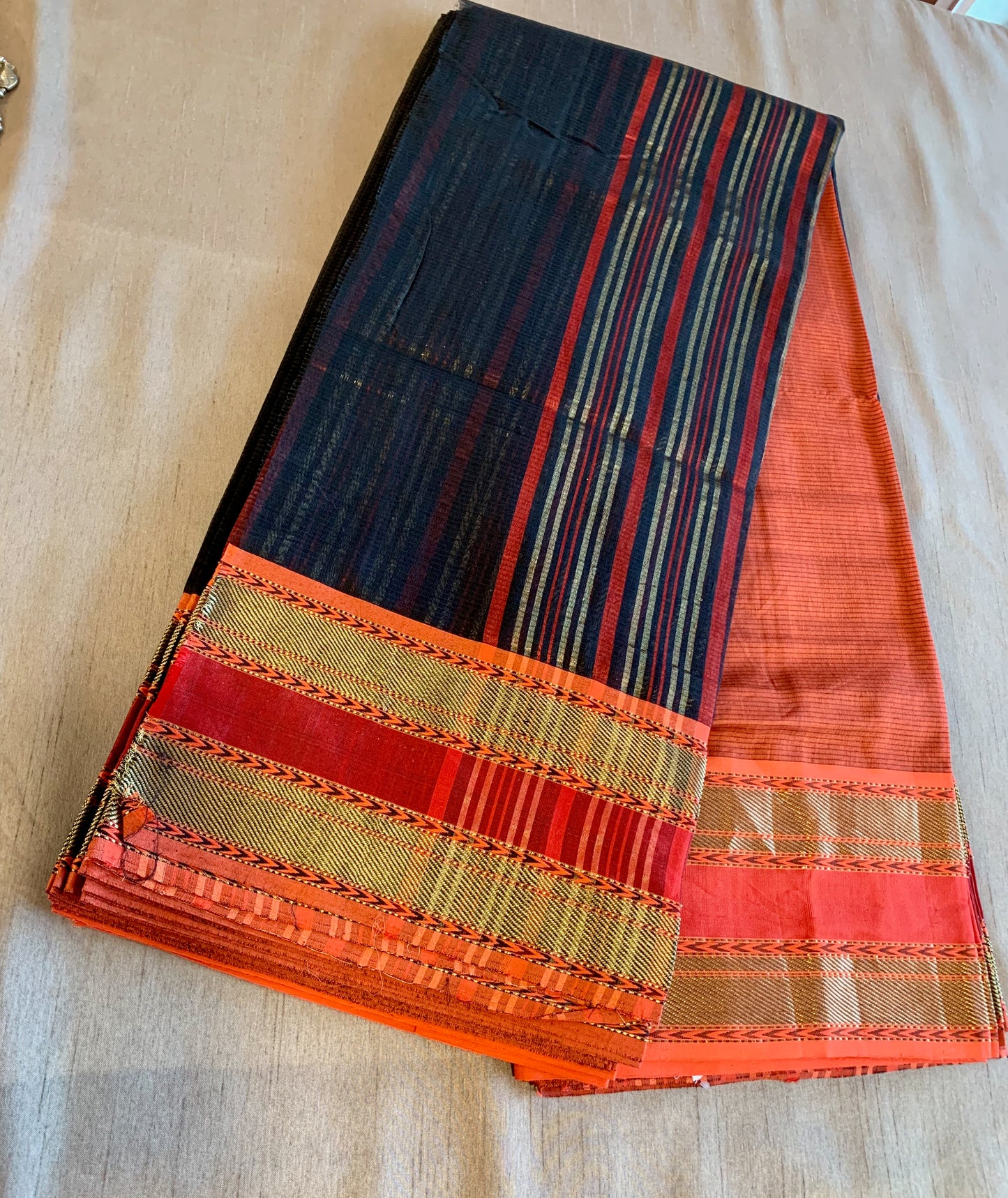 Maheshwari Red and Black Saree Silk Cotton