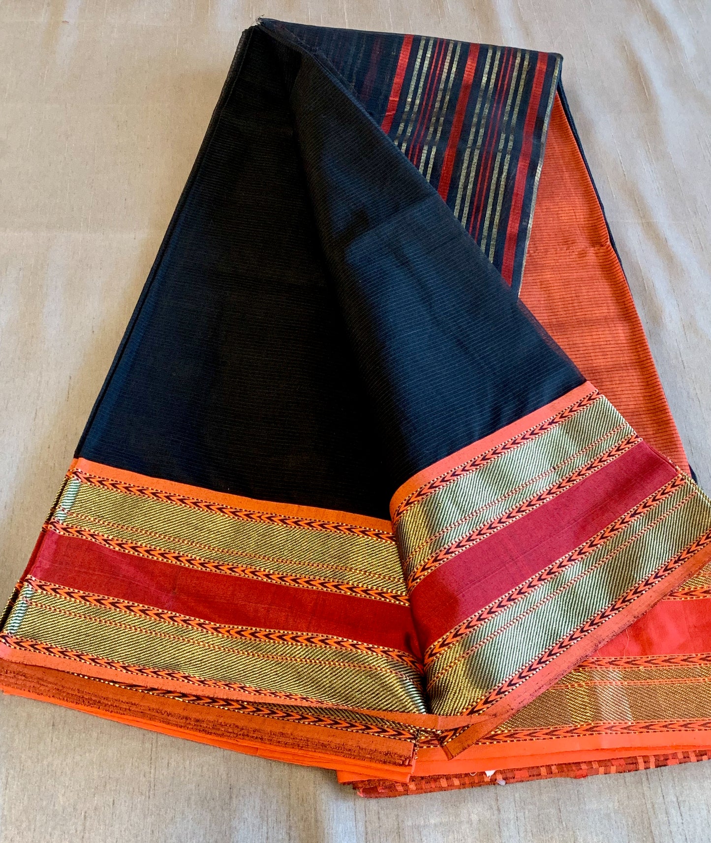 Maheshwari Red and Black Saree Silk Cotton