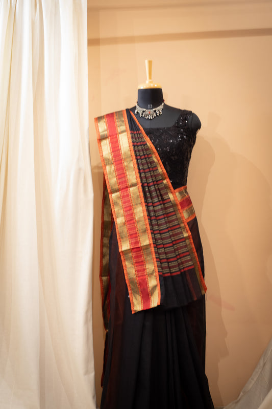 Maheshwari Red and Black Saree Silk Cotton