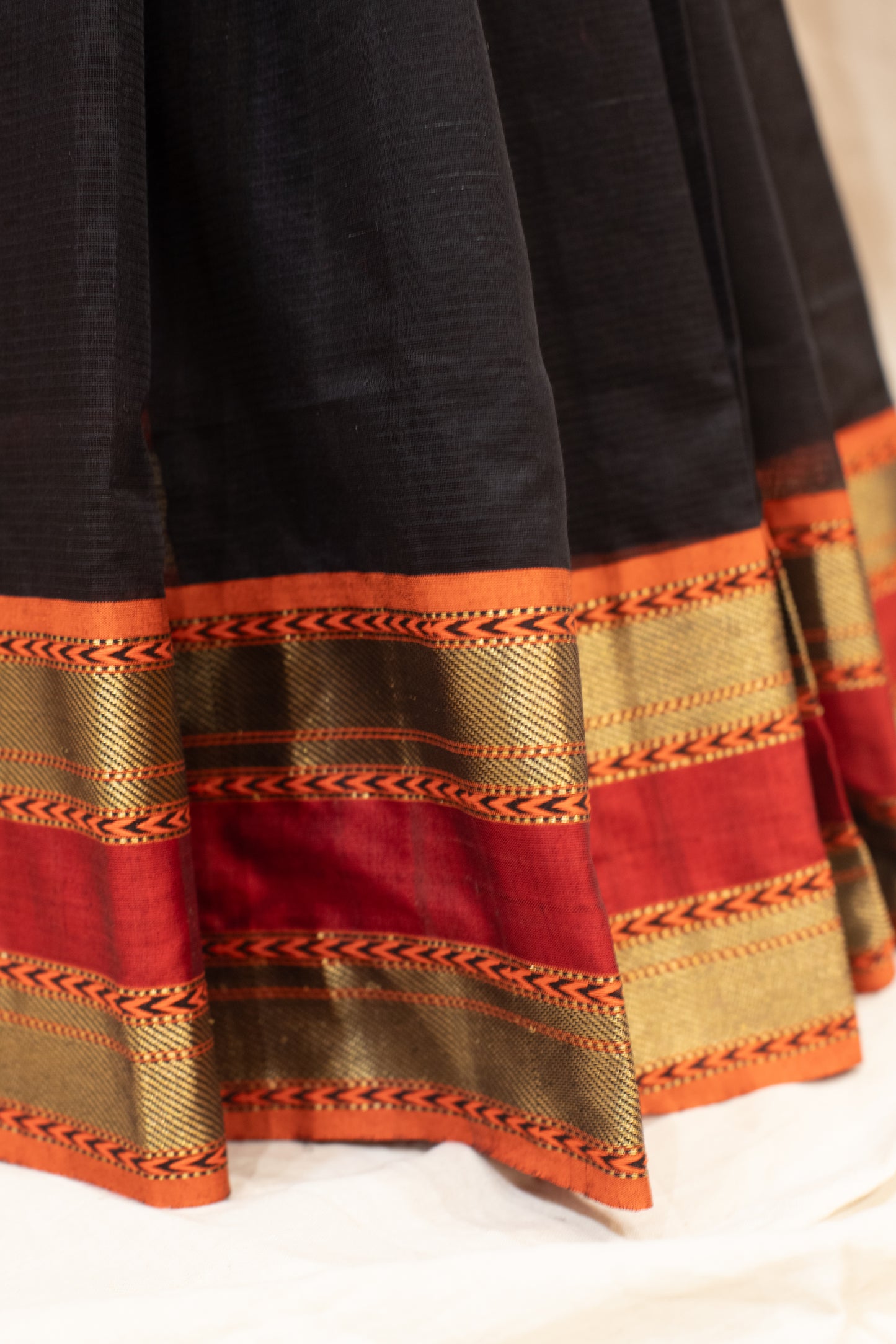 Maheshwari Red and Black Saree Silk Cotton